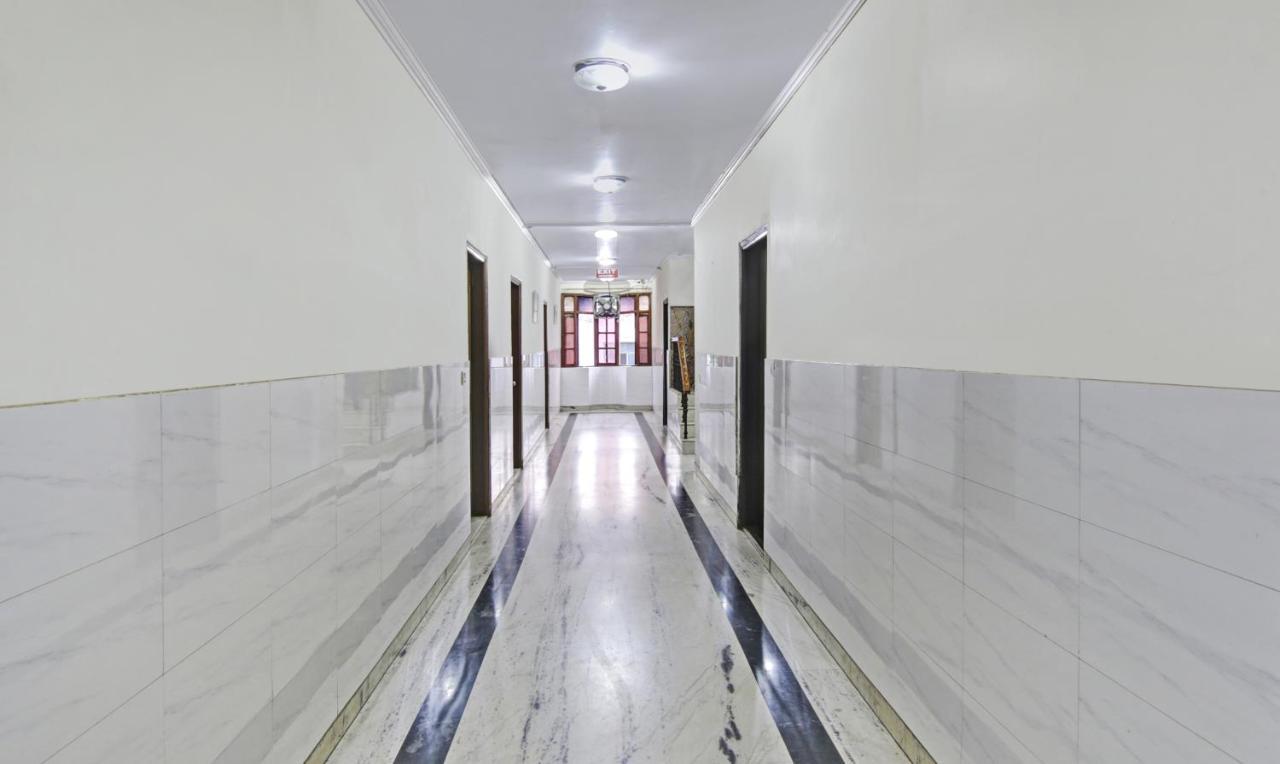 Hotel Singh Continetal Delhi  Eksteriør billede
