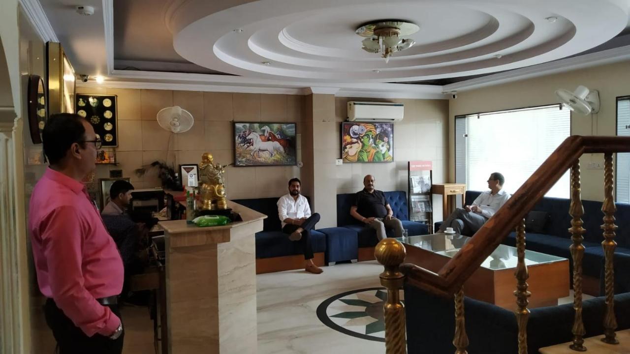 Hotel Singh Continetal Delhi  Eksteriør billede