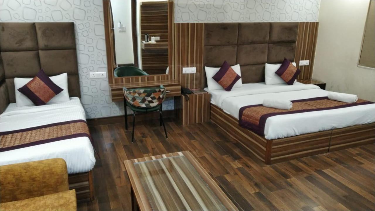 Hotel Singh Continetal Delhi  Eksteriør billede