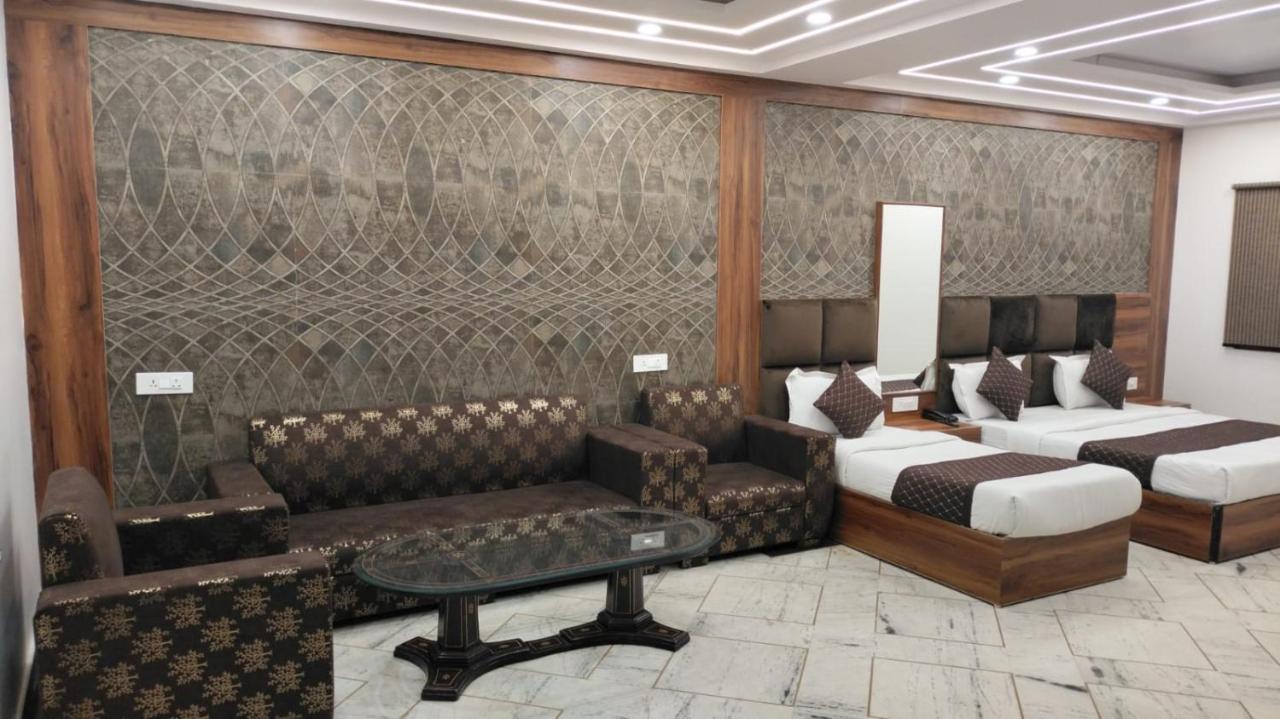 Hotel Singh Continetal Delhi  Eksteriør billede