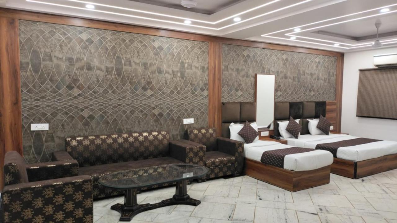 Hotel Singh Continetal Delhi  Eksteriør billede