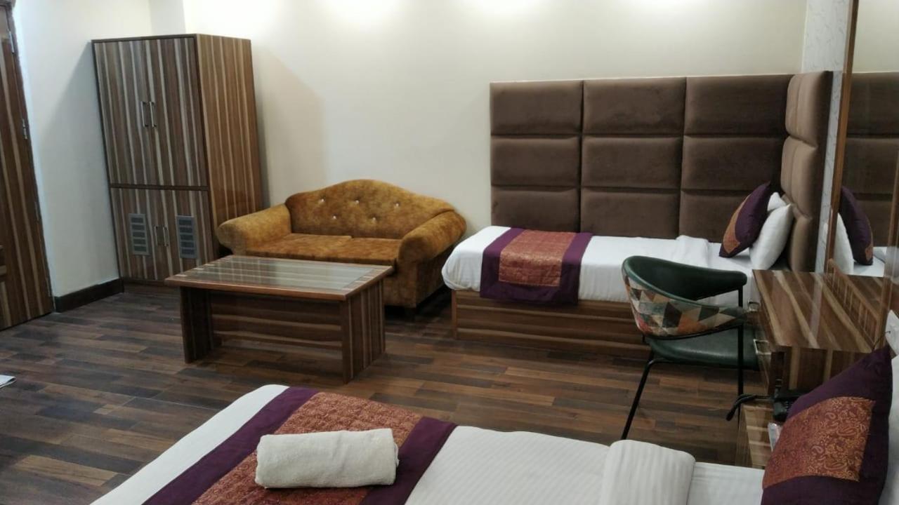 Hotel Singh Continetal Delhi  Eksteriør billede