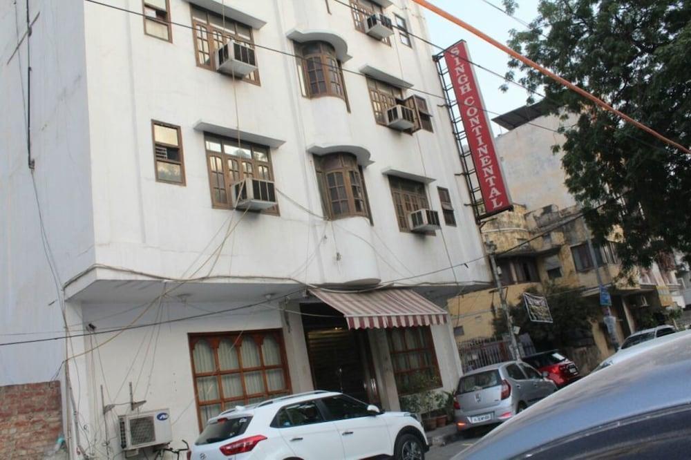 Hotel Singh Continetal Delhi  Eksteriør billede